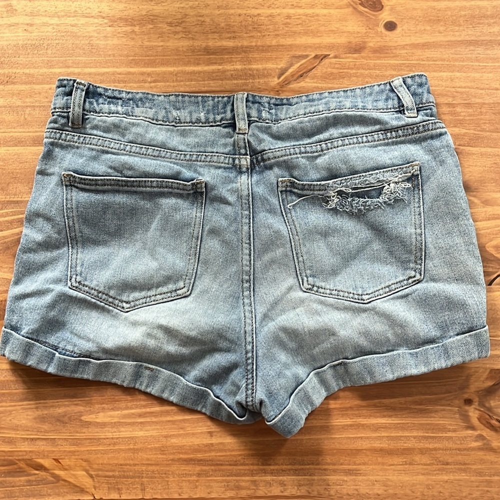 💚 PacSun Blue High Rise Distressed Mom Short Size 30 - Picture 2 of 4